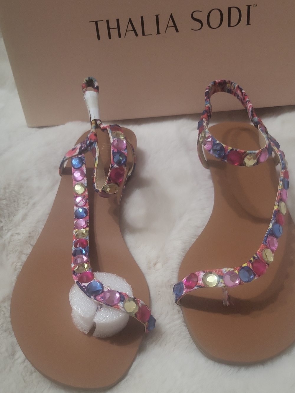 NWT Thalia Sodi Jeweled Sandals Size 7.5 - Picture 2 of 3